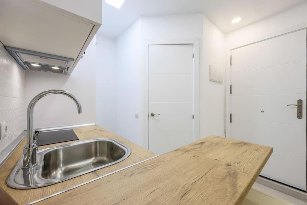 Luxe Apartment In Tetuan Madrid Extérieur photo